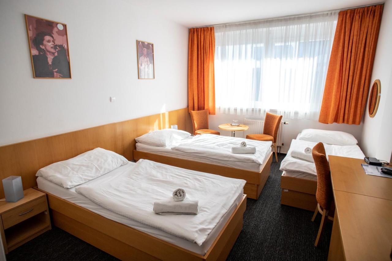 Hotel Puls Ostrava Exterior photo
