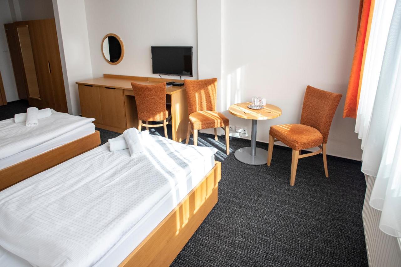 Hotel Puls Ostrava Exterior photo